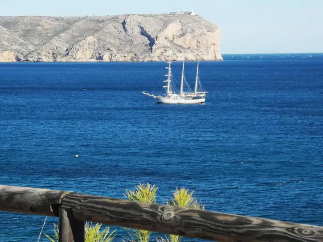 Casa En Urb. Con La Piscina Mas Grande De Javea. 外观 照片