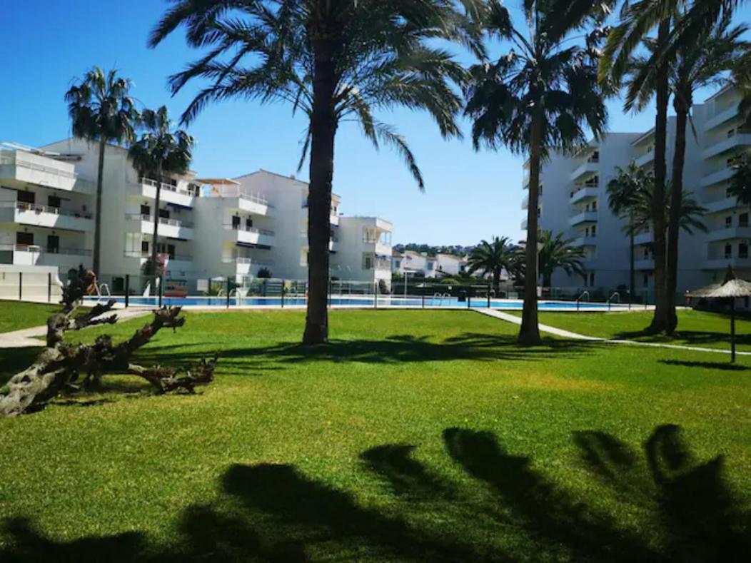 Casa En Urb. Con La Piscina Mas Grande De Javea. 外观 照片