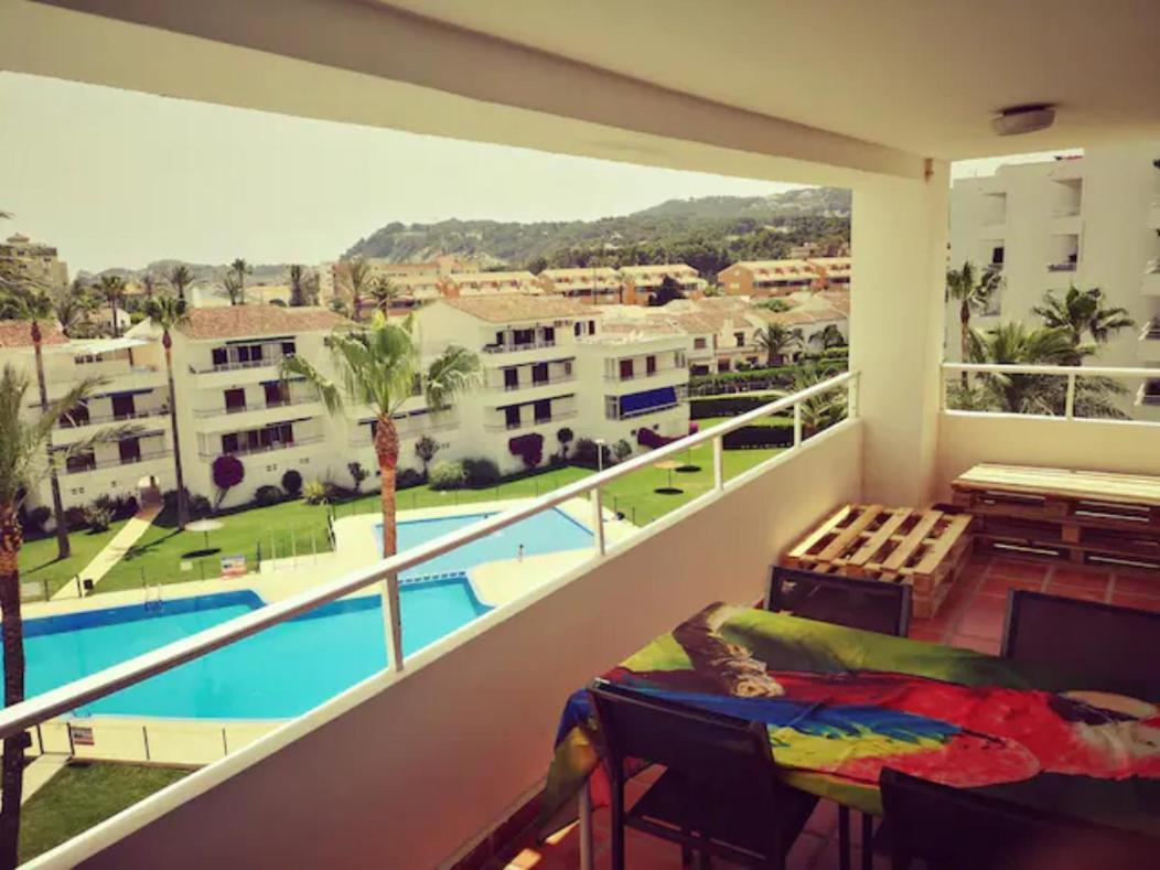 Casa En Urb. Con La Piscina Mas Grande De Javea. 外观 照片